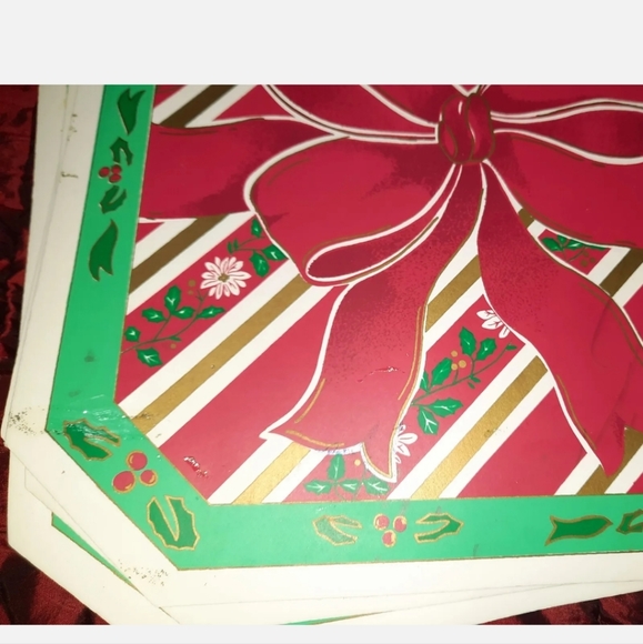 Vintage tc Christmas present placemats - Picture 3 of 6